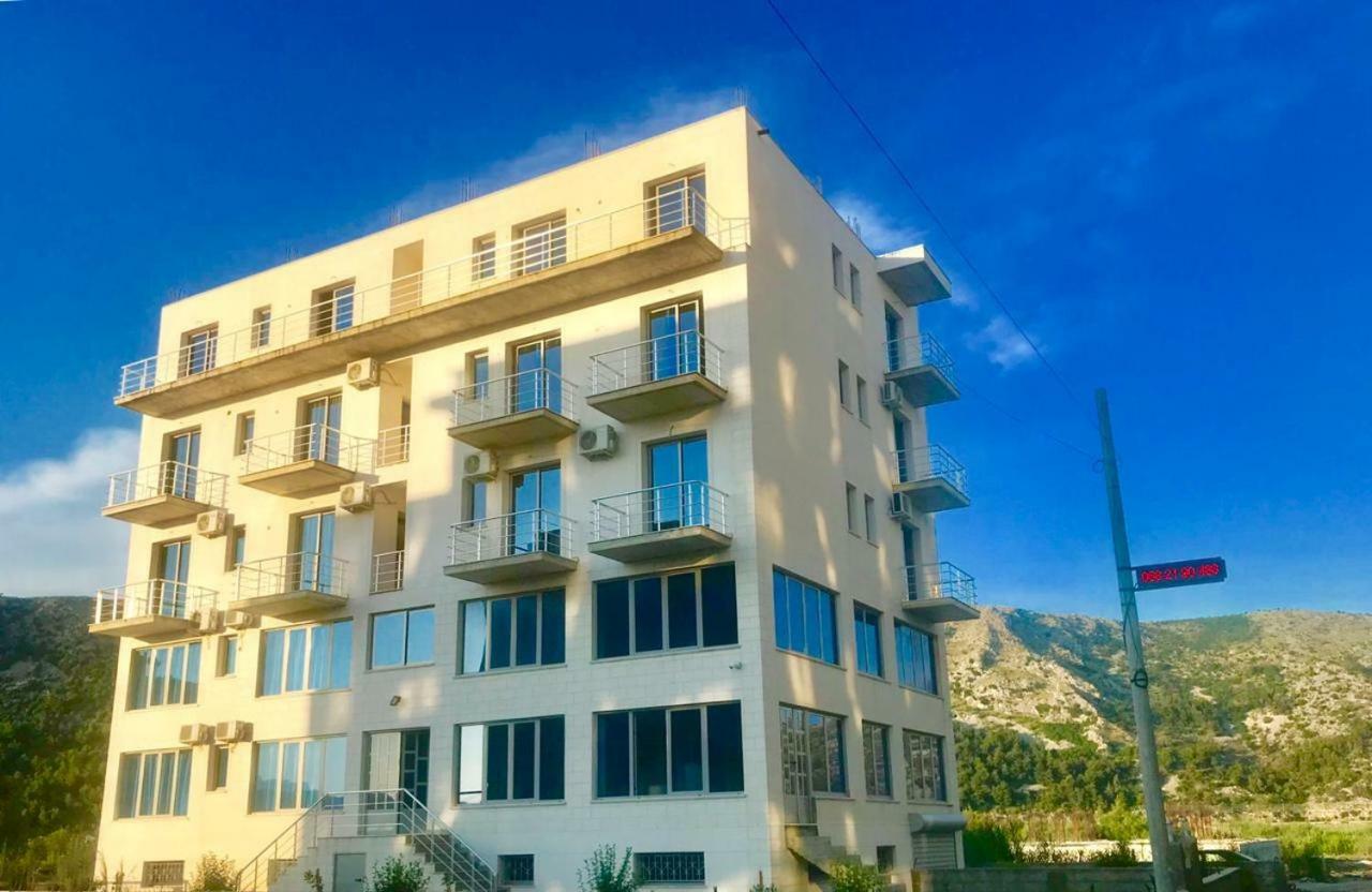 Deor Hotel Shëngjin Dış mekan fotoğraf