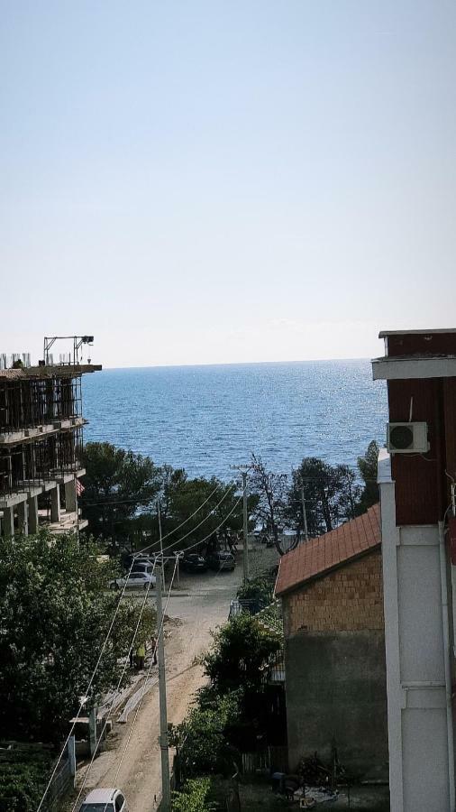 Deor Hotel Shëngjin Dış mekan fotoğraf
